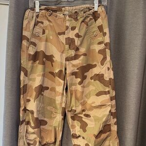 Women’s American Eagle Camo Pants